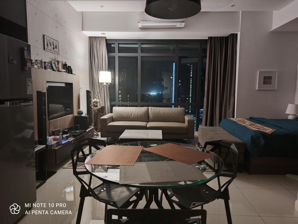 Kumkum Homestay Studio นุสาจายา ภายนอก รูปภาพ